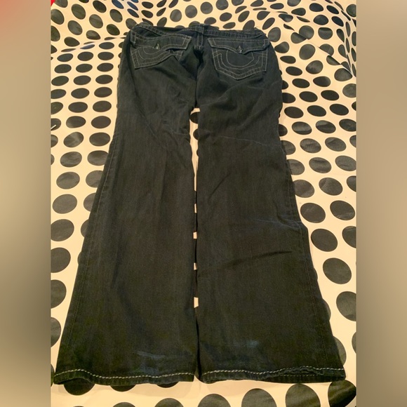 True Religion Ricky Big T size 30
Inseam 34”
Excellent Pre-owned Condition - Picture 3 of 13